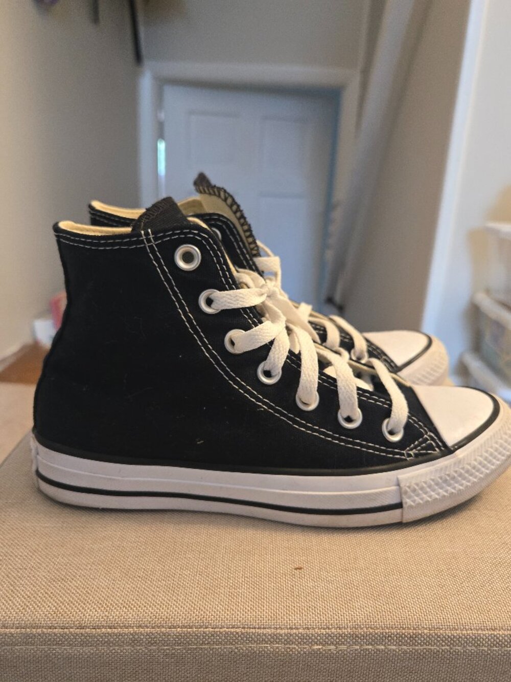 Black Converse Chuck Taylor All Star High Tops (M9160)